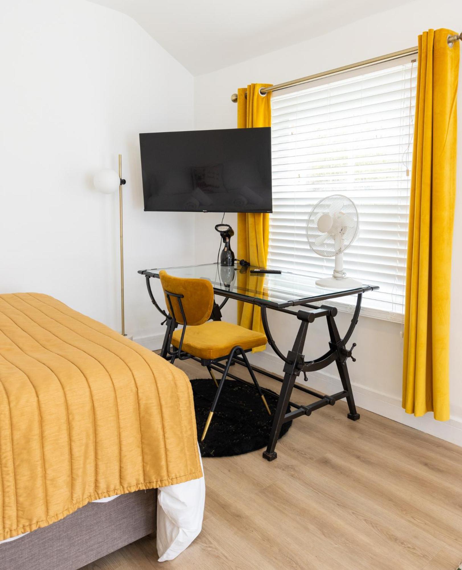 James' Place @ Pontmorlais Merthyr Tydfil Esterno foto